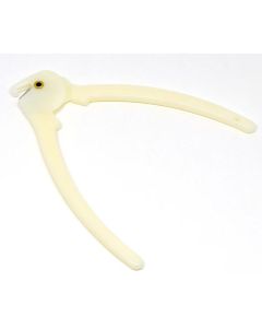 Umbilical cord clipper